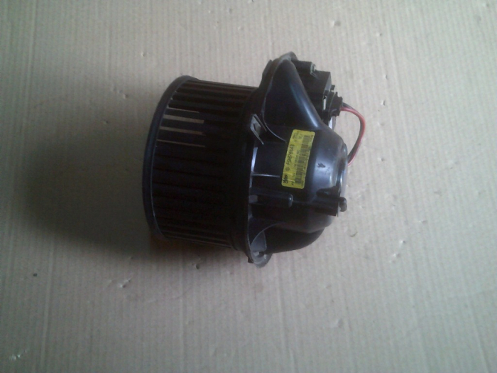 Ventilator aeroterma bord pentru Volkswagen Golf 5, cod 1K1820015C   ,   3C0907521 [2]