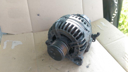 Alternator pentru Audi A6 C6, motorizare 2.0 diesel, cod 06F903023J   ,   0124525092 [1]