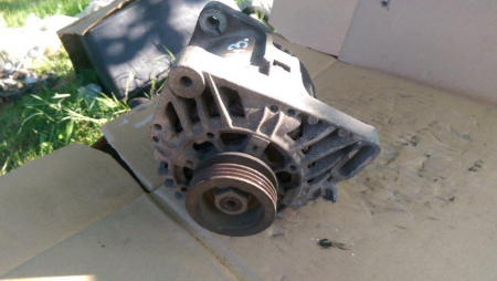 Alternator pentru Renault Clio 2, motorizare 1.2 benzina, cod 7700437090   ,   2542422C [1]
