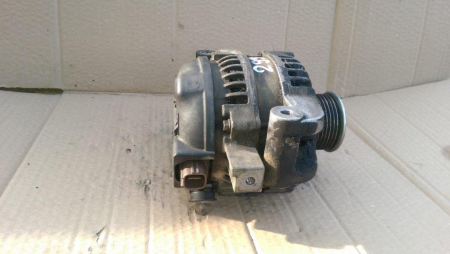 Alternator pentru Toyota Avensis T250, motorizare 2.2 diesel, cod 27060-0G011   ,   104210-4521 [2]