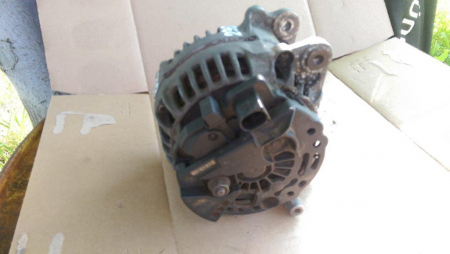 Alternator pentru Volkswagen Golf 4, motorizare 1.9 diesel, cod 028903028E   ,   0124515010 [2]