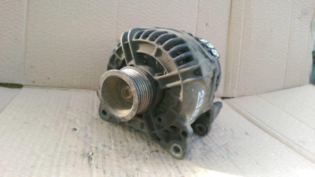 Alternator pentru Volkswagen Golf 4, motorizare 1.9 diesel, cod 028903028E   ,   0124515010184 [1]