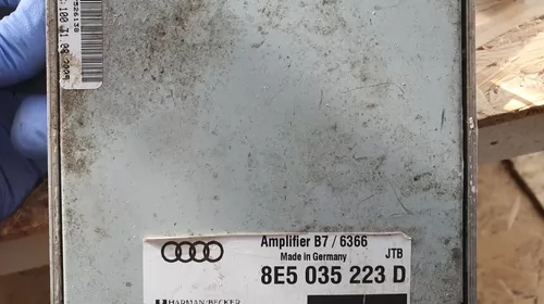 Module si calculatoare - Amplificator audio Audi A4 B7 an 2005 - 2007, cod 8E5035223D