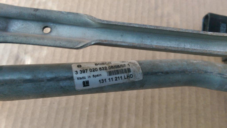 Ansamblu stergatoare cu motoras fata pentru Opel Astra H, an de fabricatie 2004 - 2009, cod 0390241538 , 13111211 [2]