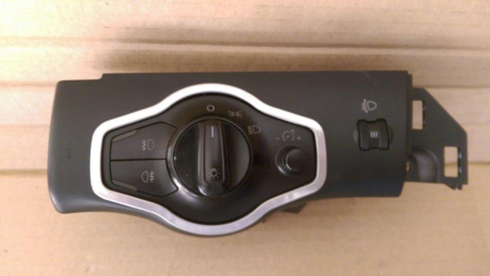 Butoane - Bloc lumini pentru Audi A4 B8, cod 8K0941531P