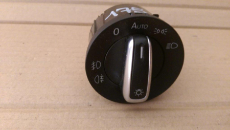 Butoane - Bloc lumini pentru Volkswagen Passat B7, cod 3C8941431A