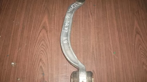 Brate si bascule - Brat Fata Dreapta pentru Audi A4B5 , cod 4D0407696J