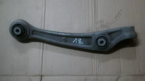 Brate si bascule - Brat Fata Dreapta pentru Audi A4B8 , cod 8K0407156B