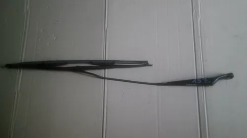 Sistem curatare parbriz - Brat stergator Fata Dreapta pentru Volkswagen Passat B5, cod 3B1955410