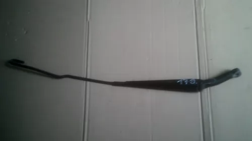 Sistem curatare parbriz - Brat stergator Fata Dreapta pentru Volvo S60 I, cod 8624269