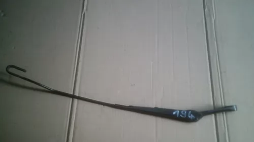 Sistem curatare parbriz - Brat stergator Fata Stanga pentru Volkswagen Passat B5, cod 3B1955409