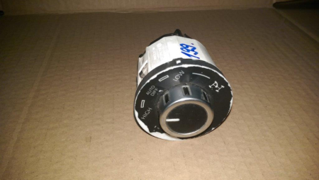 Electrica si electronica auto - Buton blocaj diferential VW Touareg, 7L6941435K, an 2002-2010