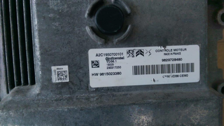 Calculator motor pentru Peugeot 2008 , motorizare 1.2 benzina, cod 9815023380   ,   9829728480 [1]