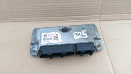 Module si calculatoare - Calculator motor pentru Skoda Fabia 1, motorizare 1.4 benzina, cod 03C906024D