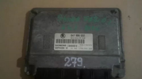 Electrica si electronica auto - Calculator motor pentru Skoda Fabia 1, motorizare 1.4 Benzina, cod 047906033 , 5WP4420010
