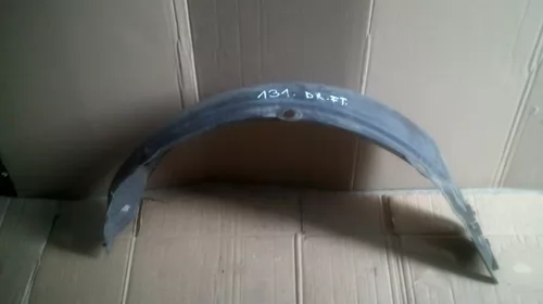 Bandouri si ornamente exterioare - Carenaj Fata Dreapta pentru Renault Laguna 1, cod 7700818612