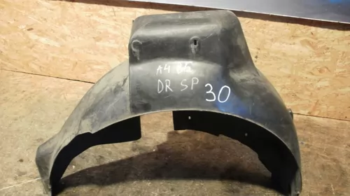 Bandouri si ornamente exterioare - Carenaj Spate Dreapta pentru Audi A4B5 , cod 8D0810172
