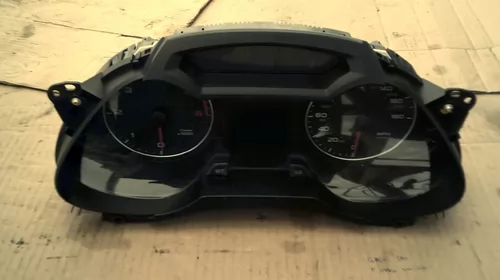 Ceas Bord - Ceasuri de bord pentru Audi A4B8 , Shelby, motorizare 2.0 diesel, cod 5550016205