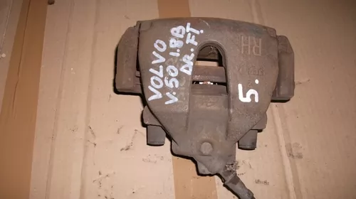 Alte piese de directie - Etrier Fata Dreapta pentru Volvo V50 ,an de fabricatie 2004-2012