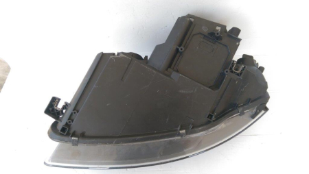 Far dreapta Audi A3 8P, 8P0941004L, an 2003-2009 [3]