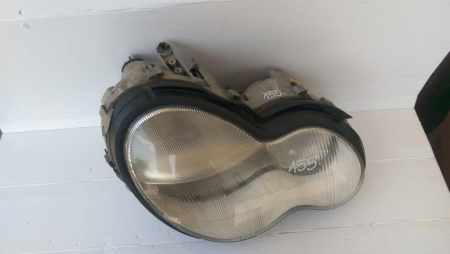 Faruri - Far dreapta Mercedes C-Class W203, A2038200861, an 2000-2007
