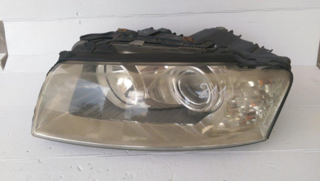 Far stanga cu lupa Audi A8 D3, 15815300Li, an 2002-2010 [1]