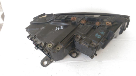 Far stanga cu lupa Audi A8 D3, 15815300Li, an 2002-2010 [2]