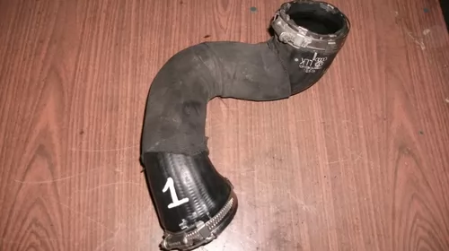Alte piese de climatizare - Furtun intercooler pentru Audi A6C6 , motorizare 2.7 Diesel, cod 4F0145737G