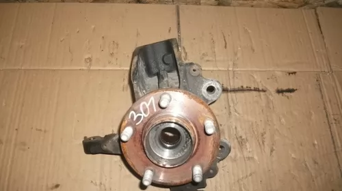 Directie si suspensie - Fuzeta Fata Dreapta pentru Ford C-MAX 1, motorizare 1.8 Diesel, cod 3M51-3K170-BG