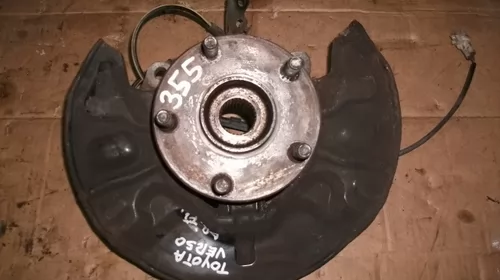 Alte piese de directie - Fuzeta Fata Dreapta pentru Toyota Corolla Verso AR10, motorizare 2.2 Diesel