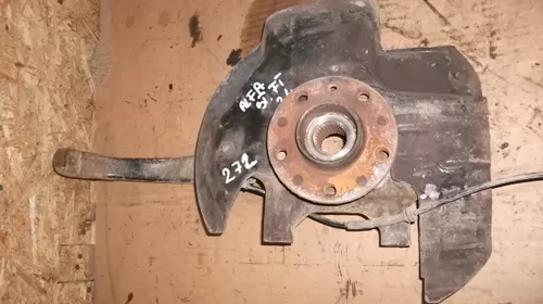 Alte piese de directie - Fuzeta Fata Stanga pentru Alfa Romeo 159 ,