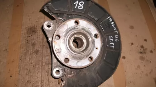 Directie si suspensie - Fuzeta Fata Stanga pentru Volkswagen Passat B6, motorizare 2.0 Diesel, cod 3C0407257G
