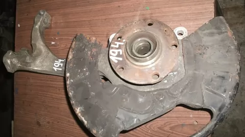 Directie si suspensie - Fuzeta Fata Stanga pentru Volkswagen Phaeton , motorizare 3.0 Diesel cod  4E0257J