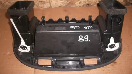 Grila aerisire  Fata Centrala pentru Kia Rio JB, cod 1G847-23300 [1]