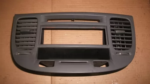 Plansa de bord si accesorii - Grila aerisire  Fata Centrala pentru Kia Rio JB, cod 1G847-23300