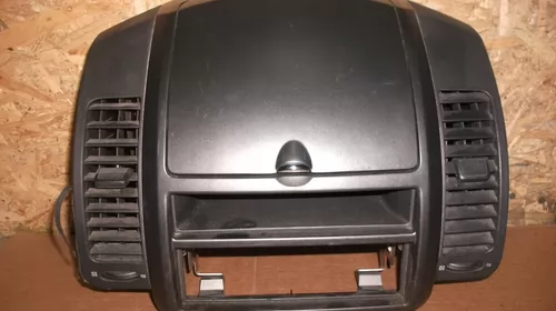 Plansa de bord si accesorii - Grila aerisire  Fata Centrala pentru Nissan Note E11, cod 684759U000