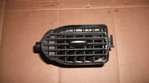 Elemente de interior - Grila aerisire  Fata Dreapta pentru Mercedes A-class W168, cod 1688300254