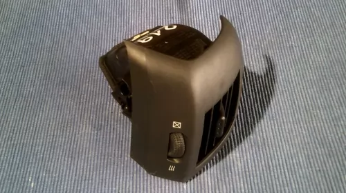 Plansa de bord si accesorii - Grila aerisire  Fata Stanga pentru Nissan Micra K12, cod 68760BC701