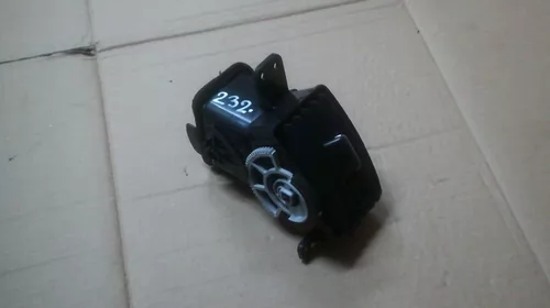 Plansa de bord si accesorii - Grila aerisire  Fata Stanga pentru Toyota Corolla Verso AR10, cod 55650-64010