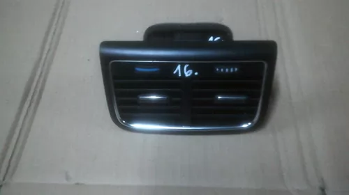 Plansa de bord si accesorii - Grila aerisire  Spate pentru Audi A4B8 , cod 8K0819203D