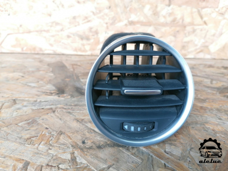 Plansa de bord si accesorii - Grila ventilatie stanga Seat Exeo an 2008-2013, cod 3R0820901