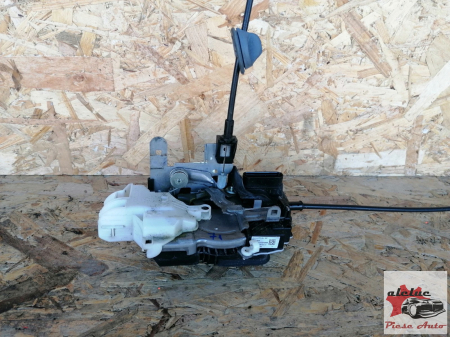 Incuietori - Incuietoare usa stanga fata Volvo V40 II an 2012-2018, cod 31391824