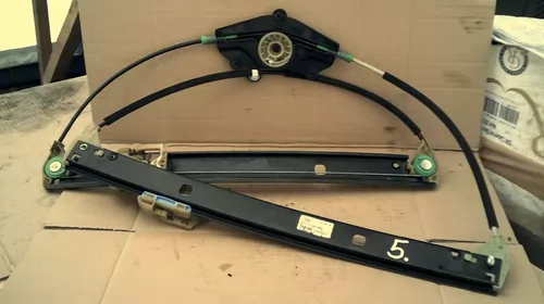 Motoras - Macara geam fata dreapta pentru Audi A4B8 , Shelby, cod 8K0837462