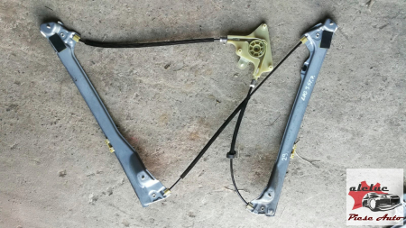 Macara geam - Macara geam stanga fata Renault Laguna 3 an 2007-2015, cod 807010002R