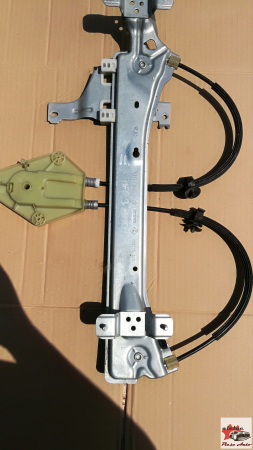 Macara geam - Macara geam stanga spate Renault Megane 3 an 2008-2016, cod 827210003R