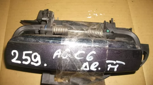 Maner usa Fata Dreapta pentru Audi A6C6 , cod 4F2837240