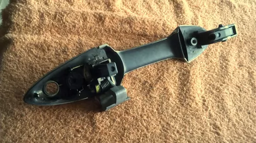 Bandouri si ornamente exterioare - Maner usa Fata Dreapta pentru Honda FR-V