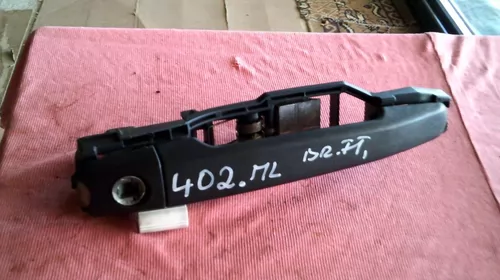 Bandouri si ornamente exterioare - Maner usa Fata Dreapta pentru Mercedes M-class W163