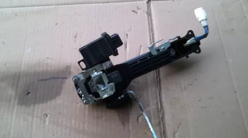 Maner usa Fata Dreapta pentru Toyota Auris E150 [1]
