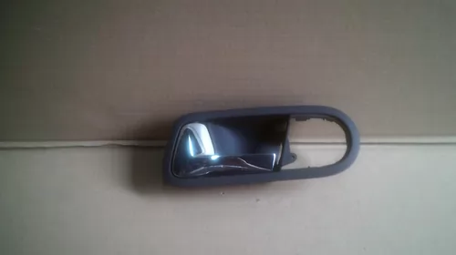 Alte accesorii de interior - Maner usa Fata/Spate Stanga pentru Volkswagen Sharan 7M, cod 7M3837113D